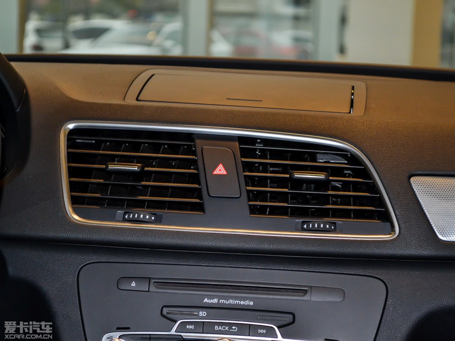 2015WQ3 35 TFSI quattro g(sh)