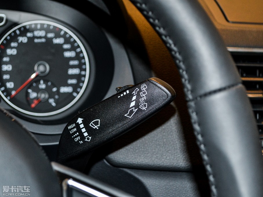 2015WQ3 35 TFSI quattro g