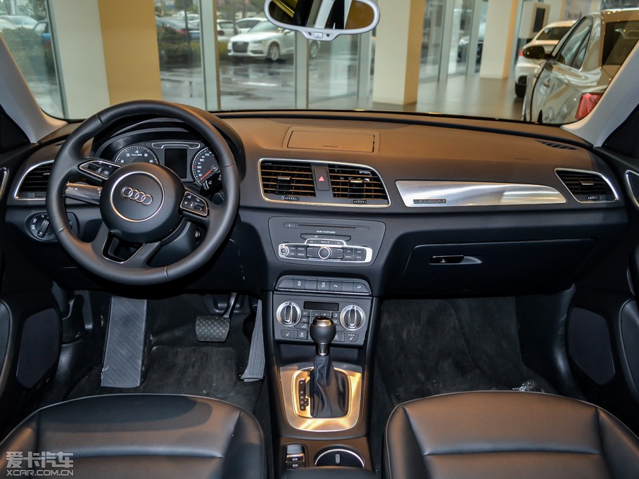 2015?yun)WQ3 35 TFSI quattro g(sh)