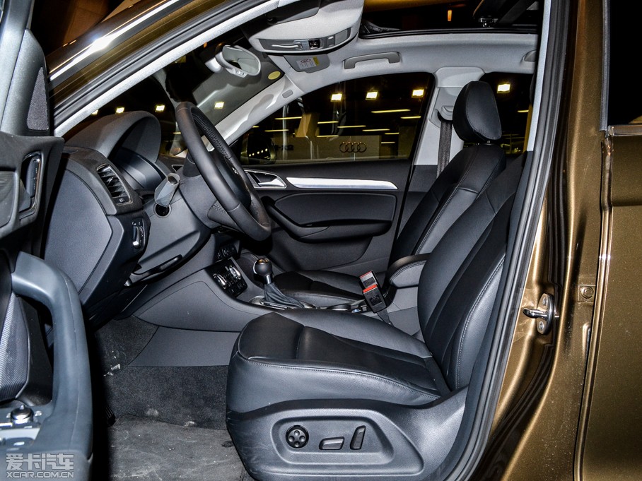 2015WQ3 35 TFSI quattro g(sh)