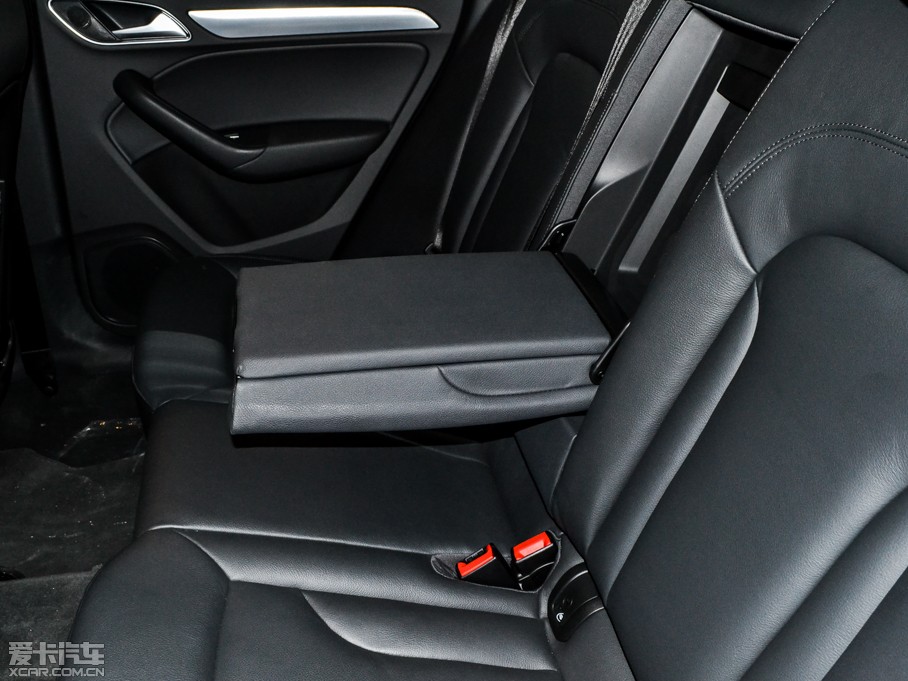 2015?yun)WQ3 35 TFSI quattro g(sh)