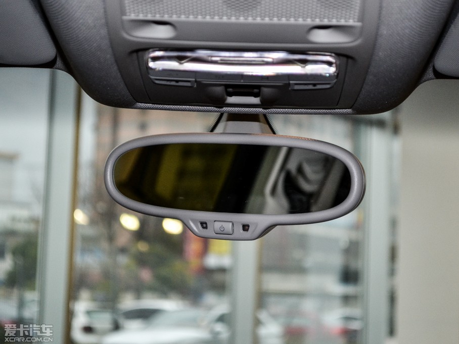 2015WQ3 35 TFSI quattro g