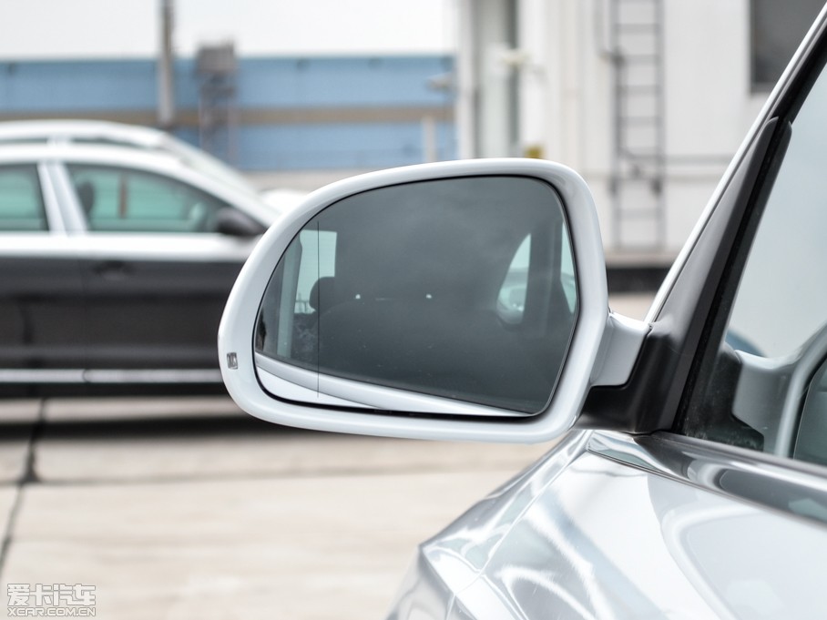 2015WQ3 35 TFSI quattro m