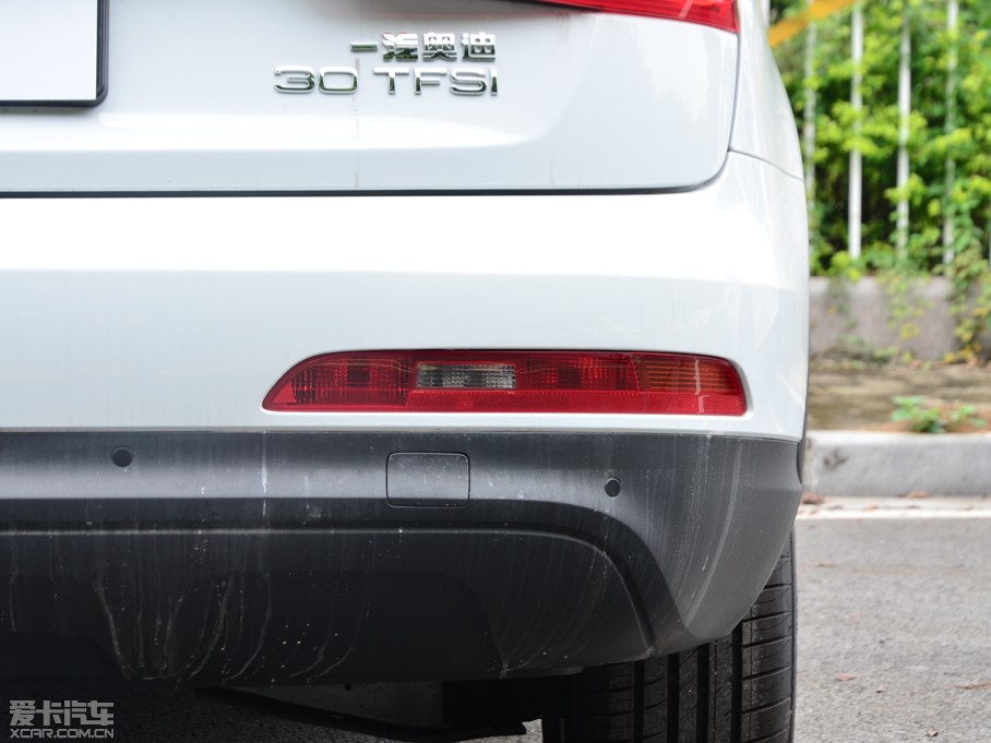 2015?yun)WQ3 30 TFSI (bio)(zhn)