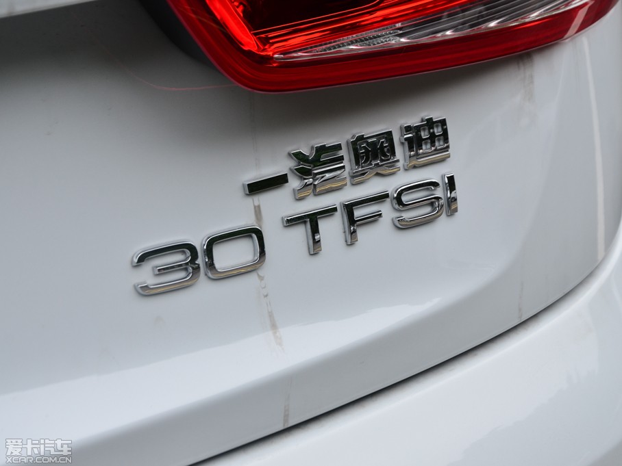 2015WQ3 30 TFSI ˜
