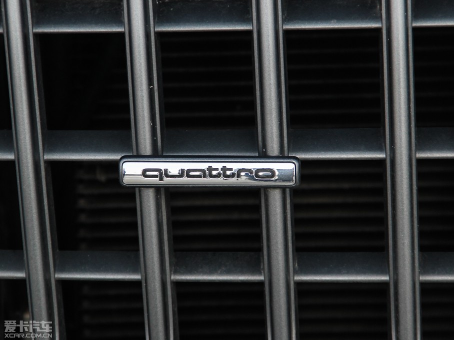 2015?yun)WQ3 35 TFSI quattro A