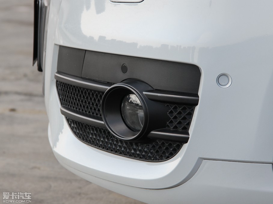 2015?yun)WQ3 35 TFSI quattro A