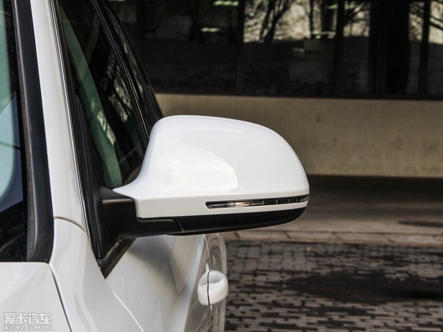 2015WQ3 35 TFSI quattro A