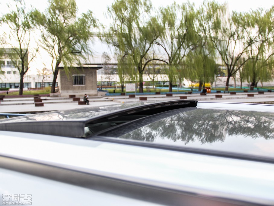 2015?yun)WQ3 35 TFSI quattro A