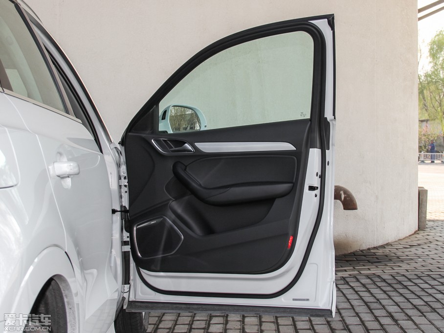 2015WQ3 35 TFSI quattro A