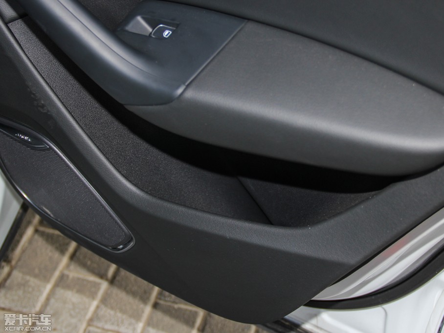 2015?yun)WQ3 35 TFSI quattro A