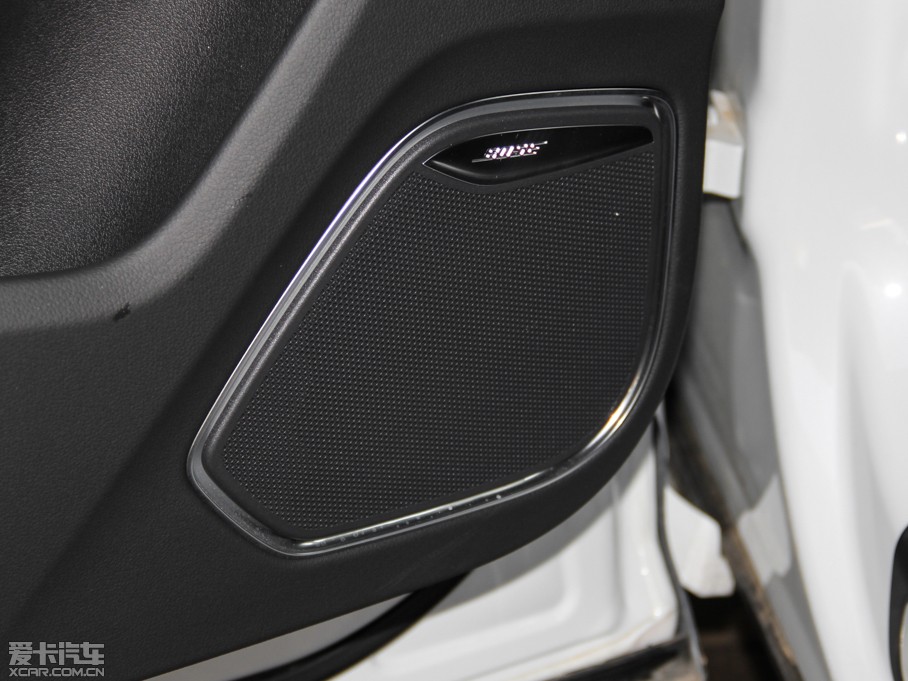 2015?yun)WQ3 35 TFSI quattro A