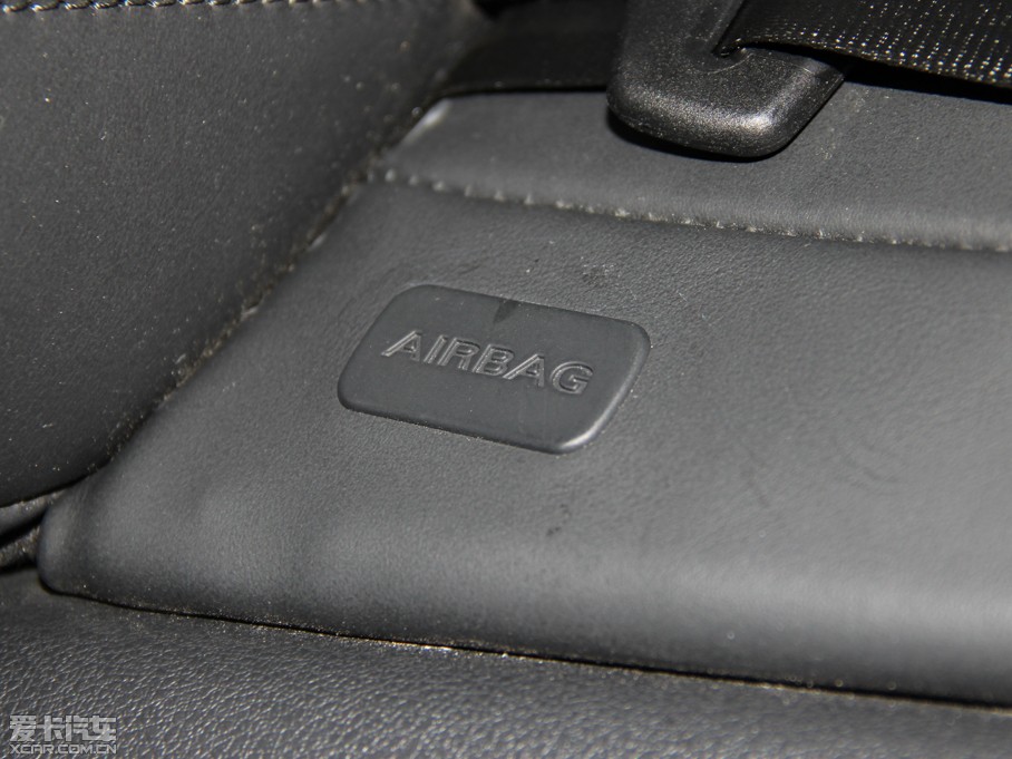 2015?yun)WQ3 35 TFSI quattro A