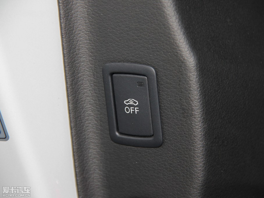 2015?yun)WQ3 35 TFSI quattro A