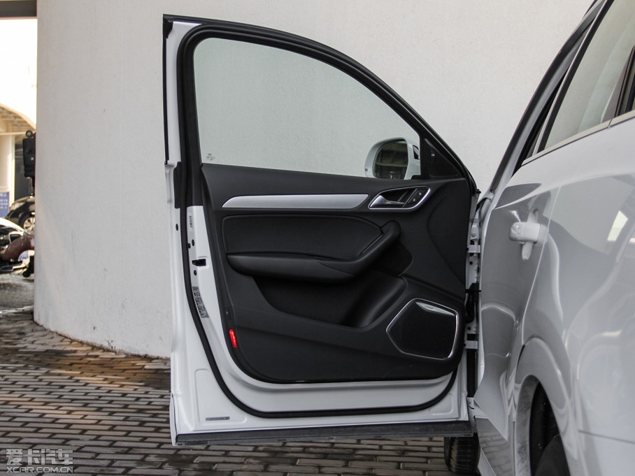 2015WQ3 35 TFSI quattro A