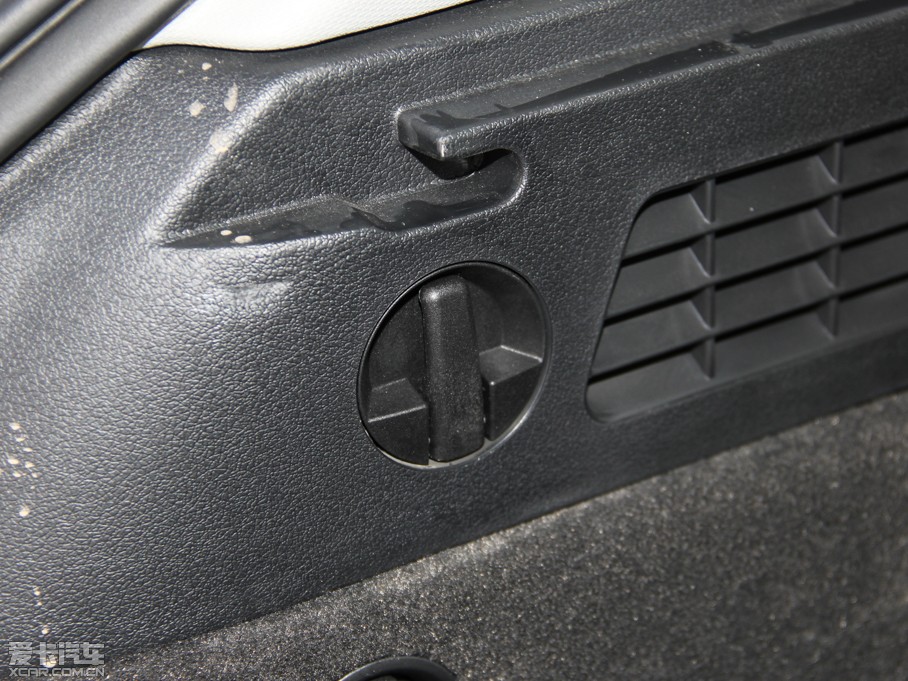 2015?yun)WQ3 35 TFSI quattro A