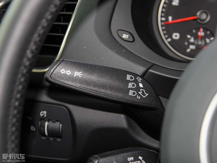 2015WQ3 35 TFSI quattro A