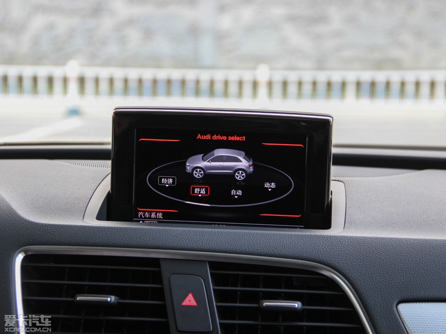 2015?yun)WQ3 35 TFSI quattro A