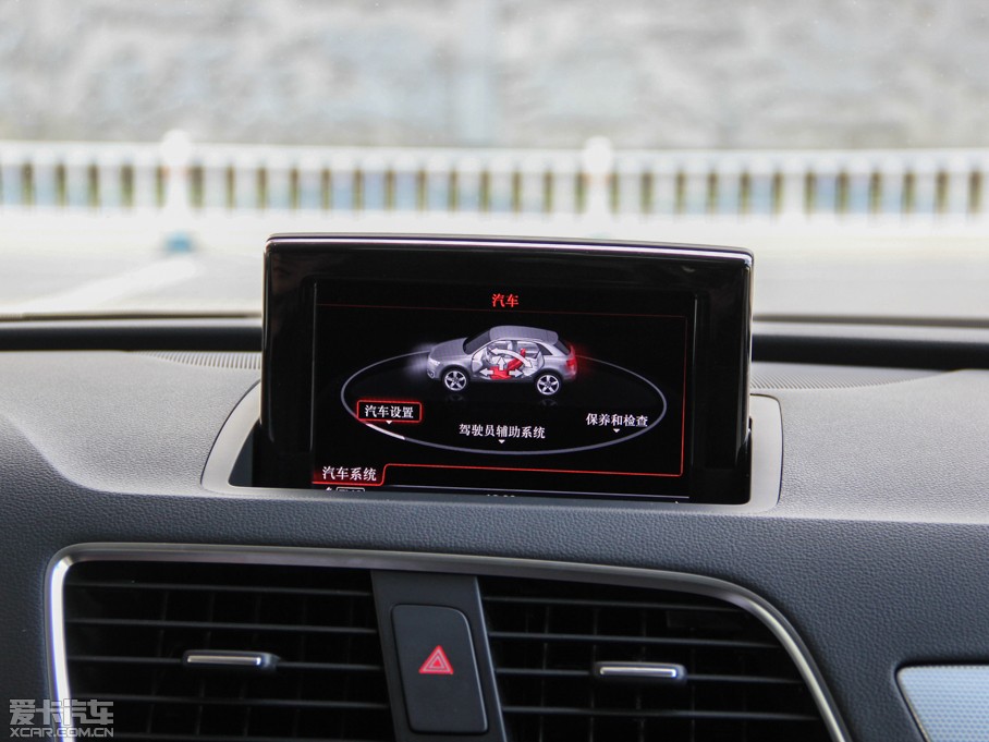 2015?yun)WQ3 35 TFSI quattro A