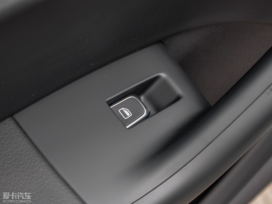 2015?yun)WQ3 35 TFSI m