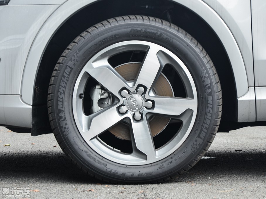 2015WQ3 40 TFSI quattro A