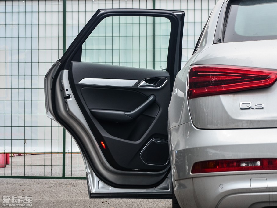 2015WQ3 40 TFSI quattro A