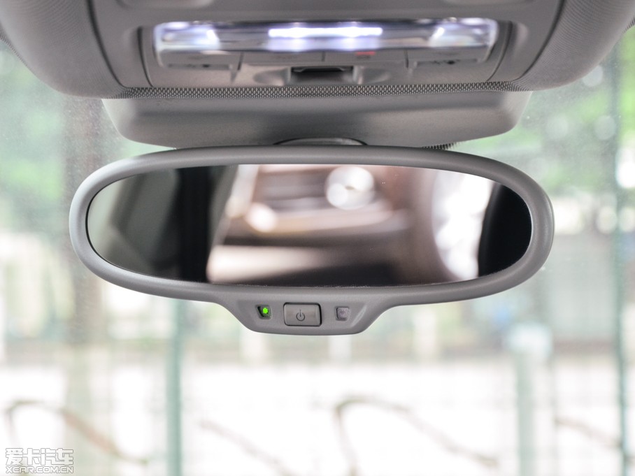 2015WQ3 40 TFSI quattro A