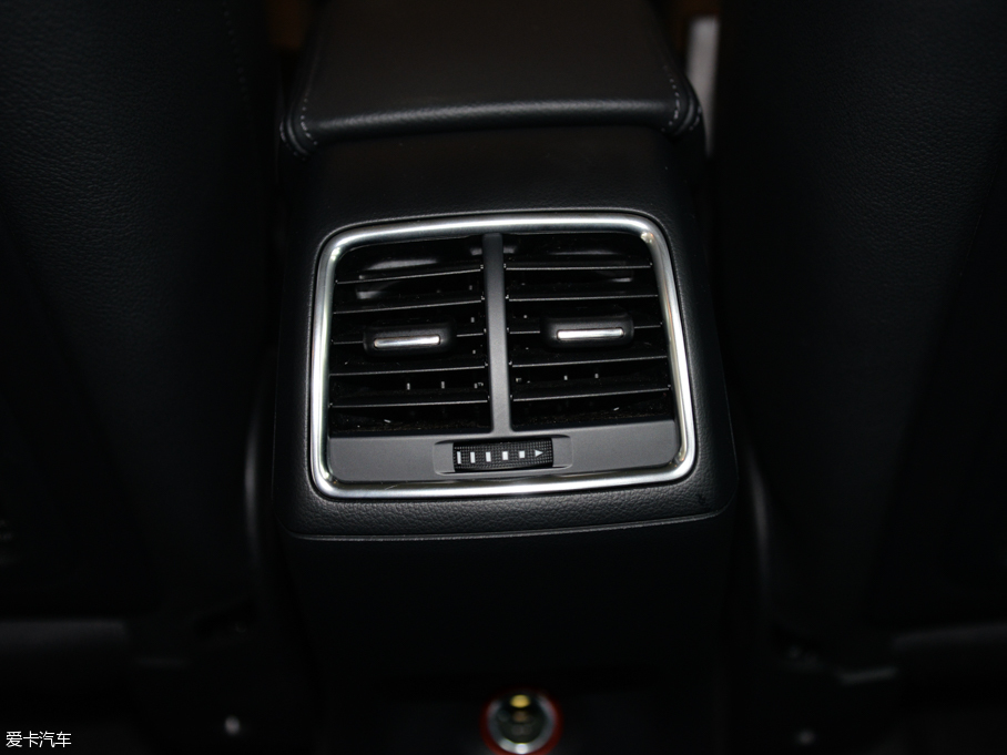 2015WQ3 35 TFSI quattro 300fo