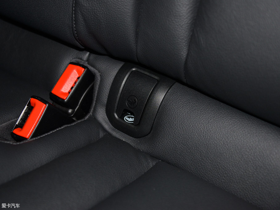 2015WQ3 35 TFSI quattro 300fo