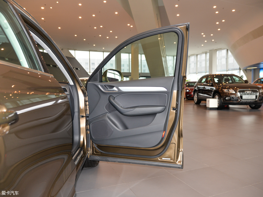 2015WQ3 35 TFSI quattro 300fo