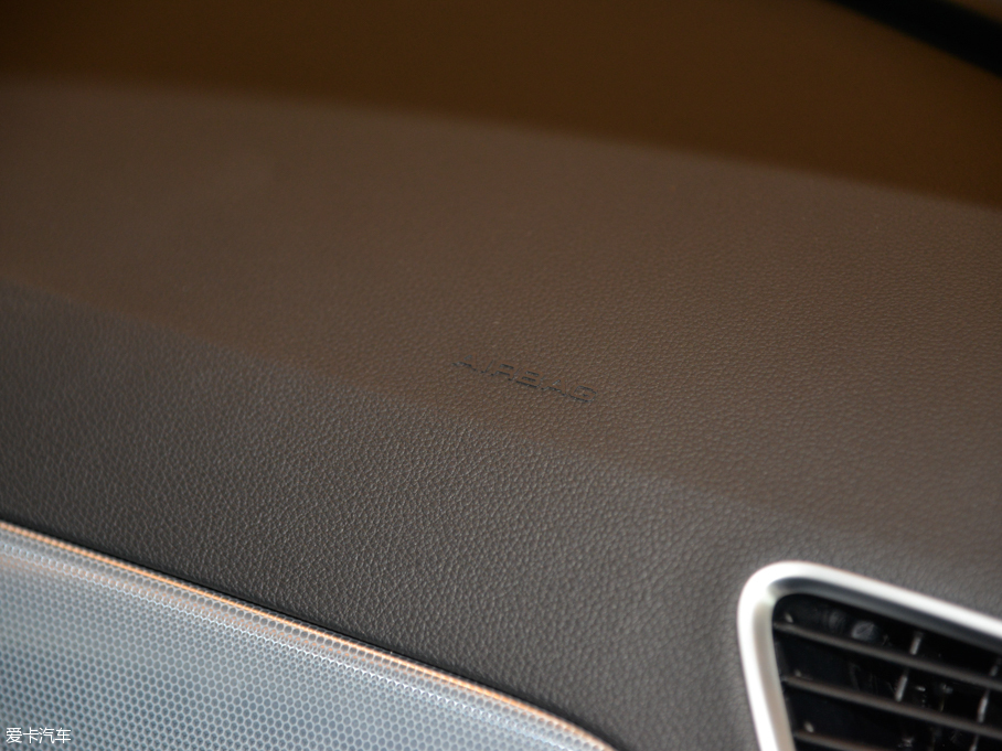 2015WQ3 35 TFSI quattro 300fo(j)