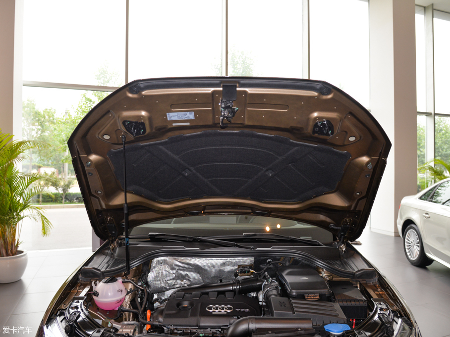 2015WQ3 35 TFSI quattro 300fo