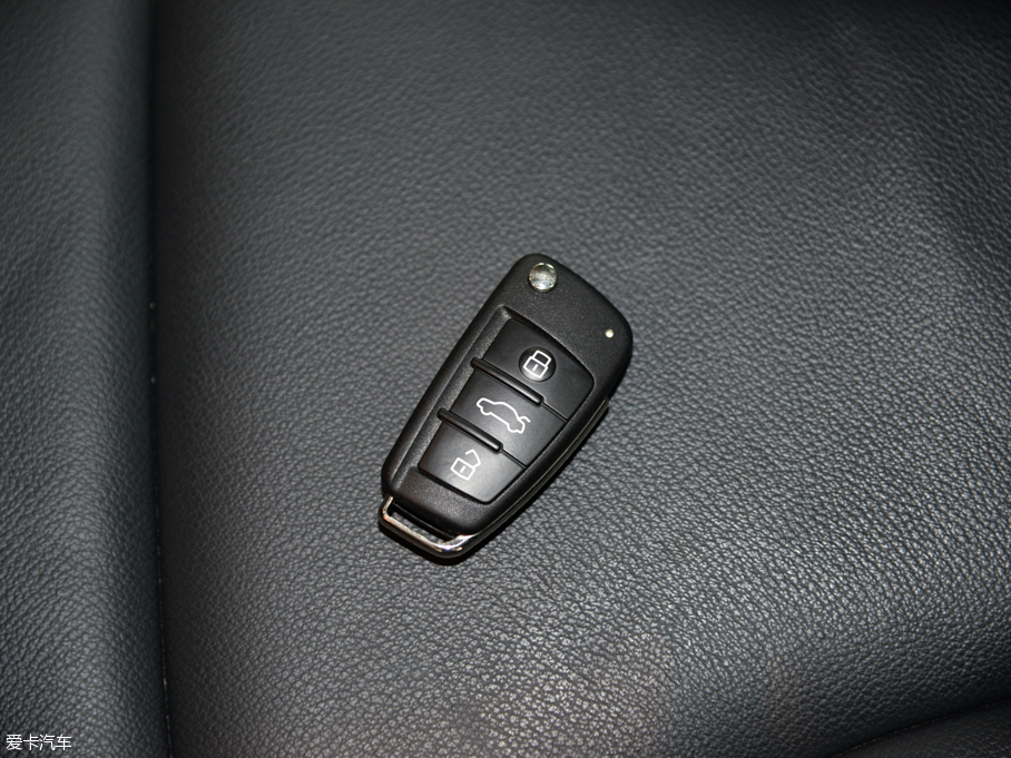 2015WQ3 35 TFSI quattro 300fo