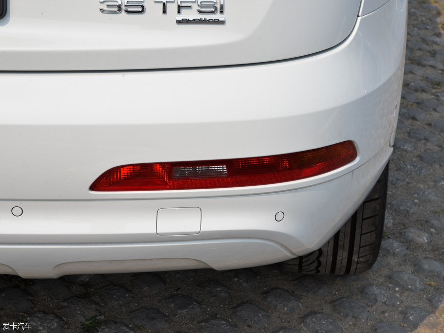 2015WQ3 35 TFSI quattro 300fo