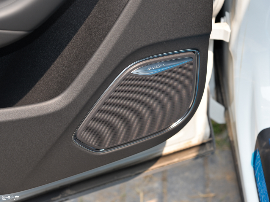 2015WQ3 35 TFSI quattro 300fo