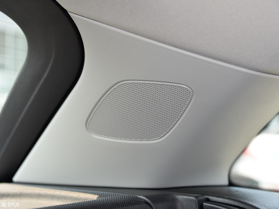 2015?yun)WQ3 35 TFSI quattro 300f(wn)o(j)(l)