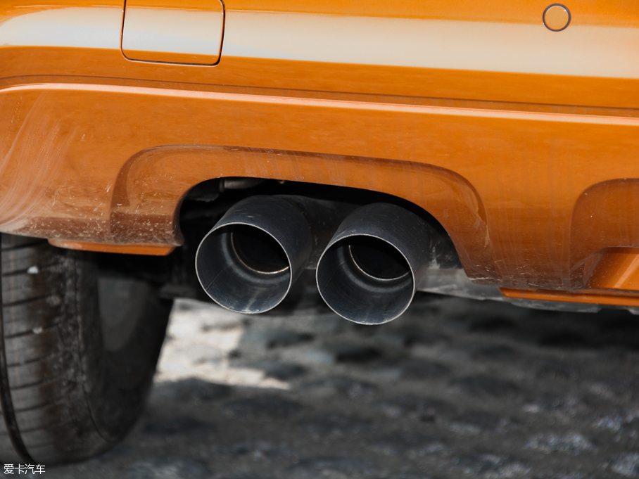 2015?yun)WQ3 35 TFSI quattro 300f(wn)o(j)