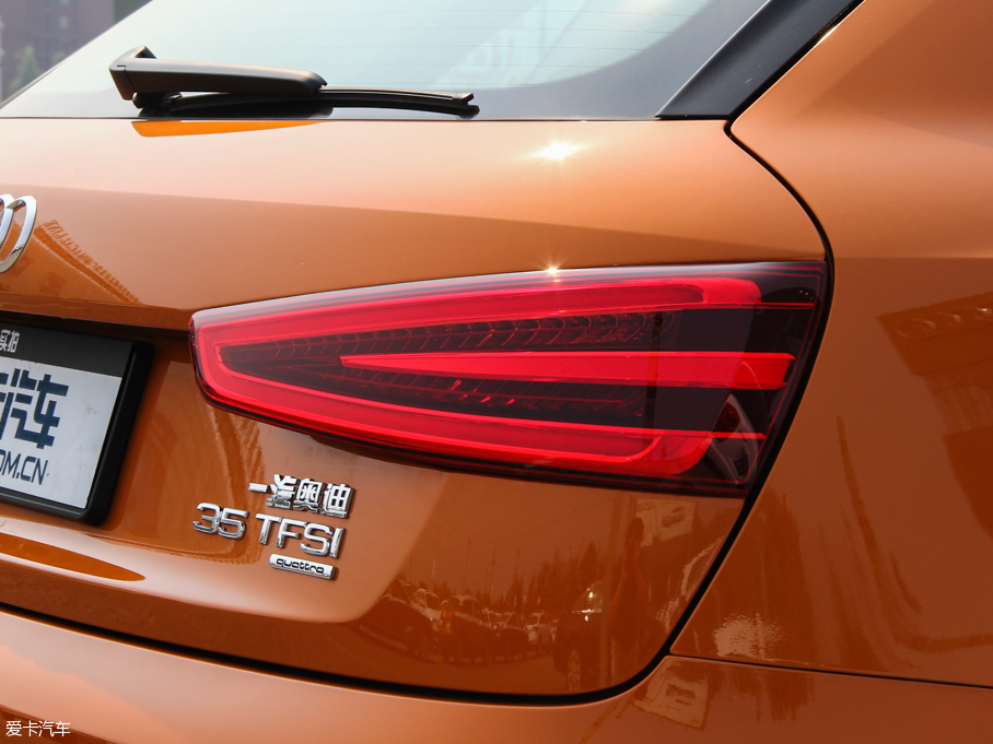 2015?yun)WQ3 35 TFSI quattro 300f(wn)o(j)