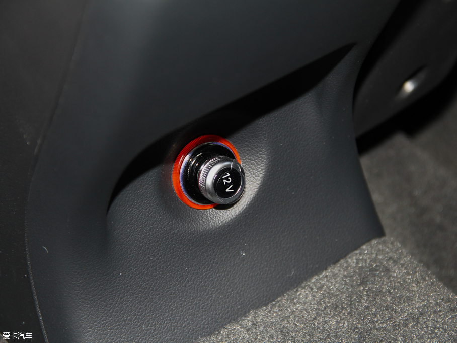 2015WQ3 35 TFSI quattro 300fo