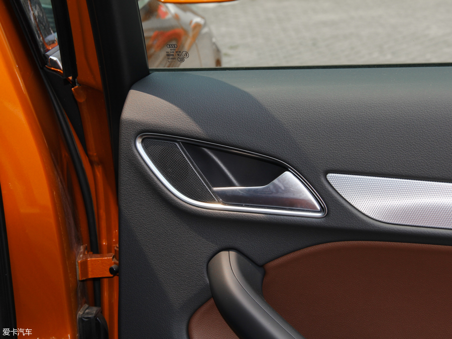 2015WQ3 35 TFSI quattro 300fo(j)