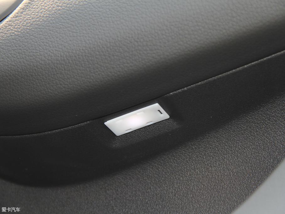 2015WQ3 35 TFSI quattro 300fo