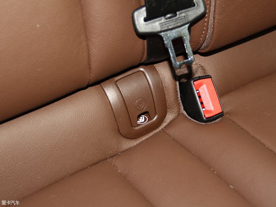 2015?yun)WQ3 35 TFSI quattro 300f(wn)o(j)