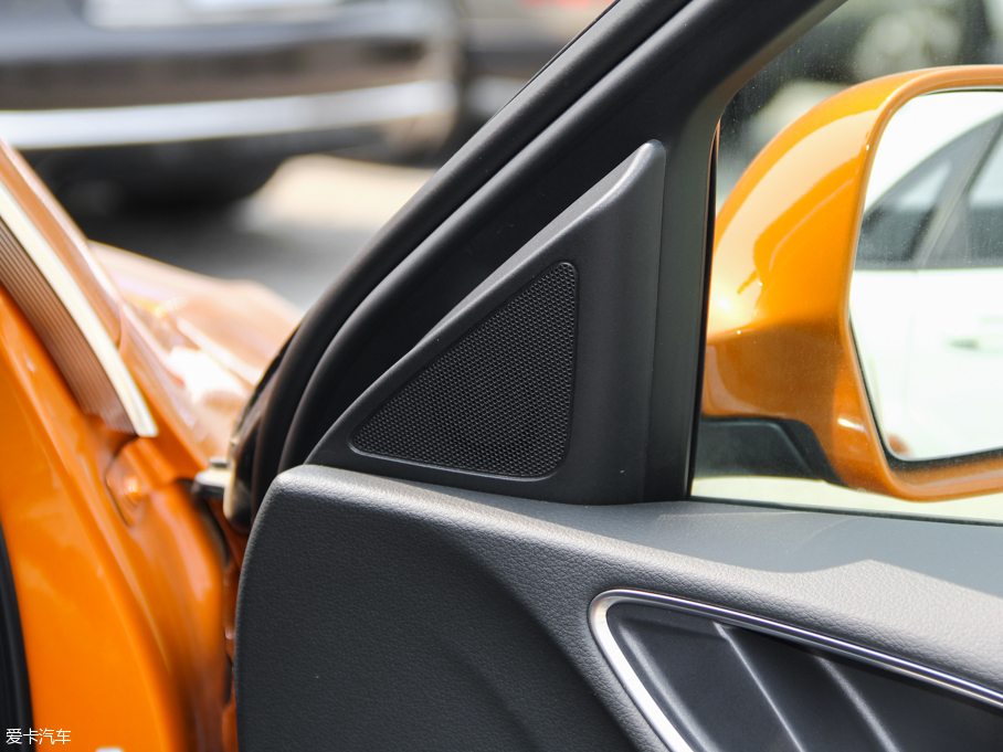 2015WQ3 35 TFSI quattro 300fo(j)