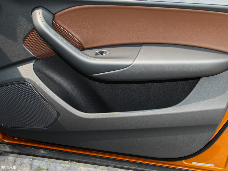 2015WQ3 35 TFSI quattro 300fo