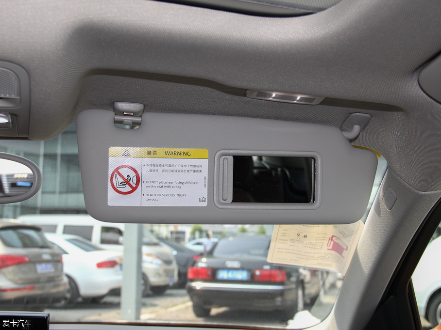 2015?yun)WQ3 35 TFSI quattro 300f(wn)o(j)