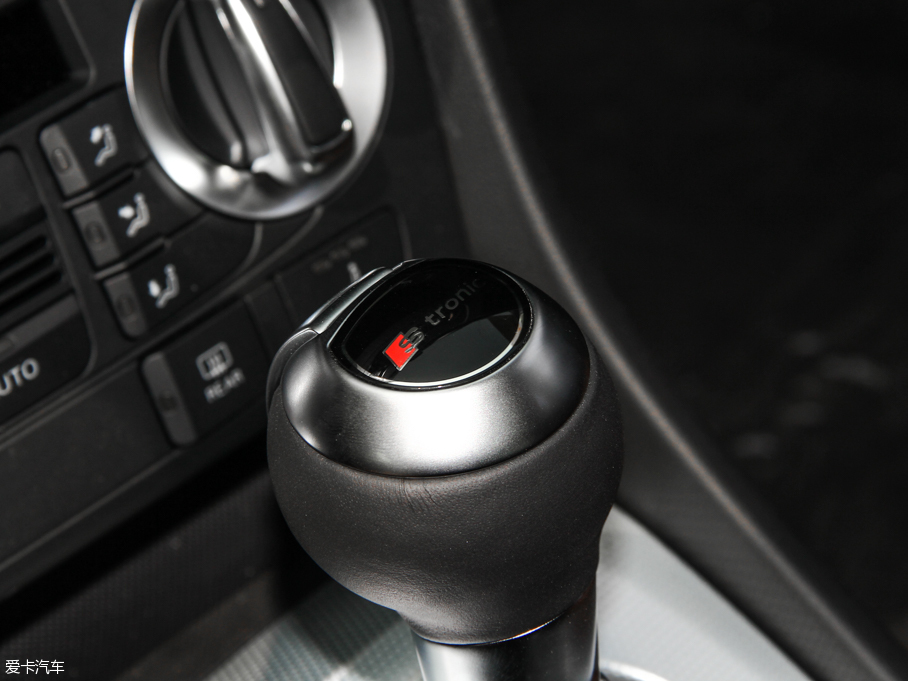 2015WQ3 35 TFSI quattro 300fo