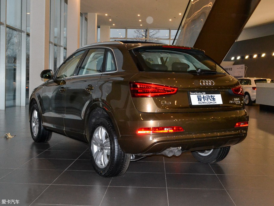 2015��W��Q3 35 TFSI quattro ���g��