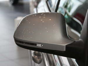 201535 TFSI quattro m ^