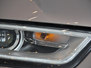 201535 TFSI quattro m ^