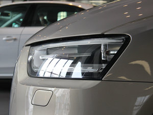 201535 TFSI quattro m ^